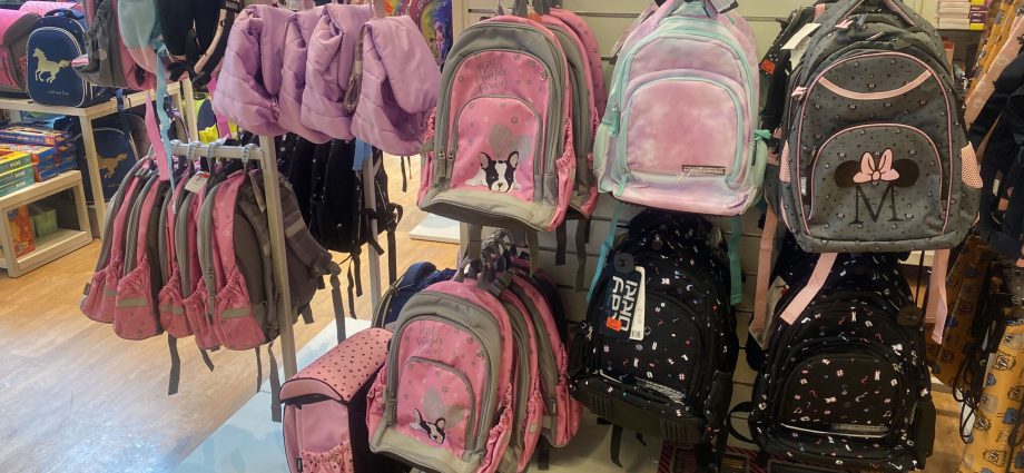 Jak wybrać plecak szkolny dla dziecka?